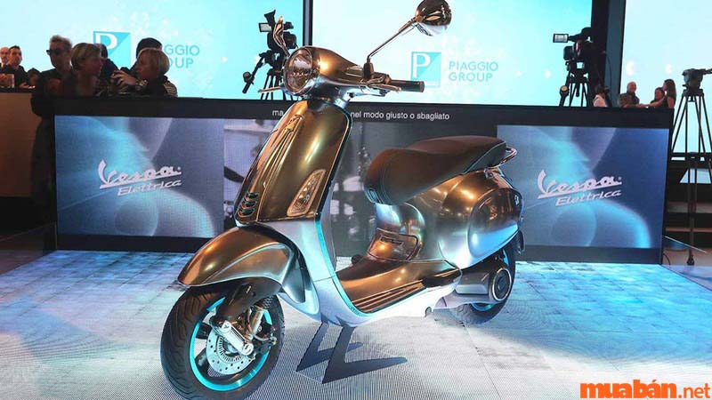 Bảng giá xe máy điện Vespa mới nhất Tháng 9/2024